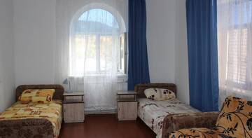 Фото номера Апартаменты с 2 спальнями Гостиница Guest House Lastochka г. Песчаное 2